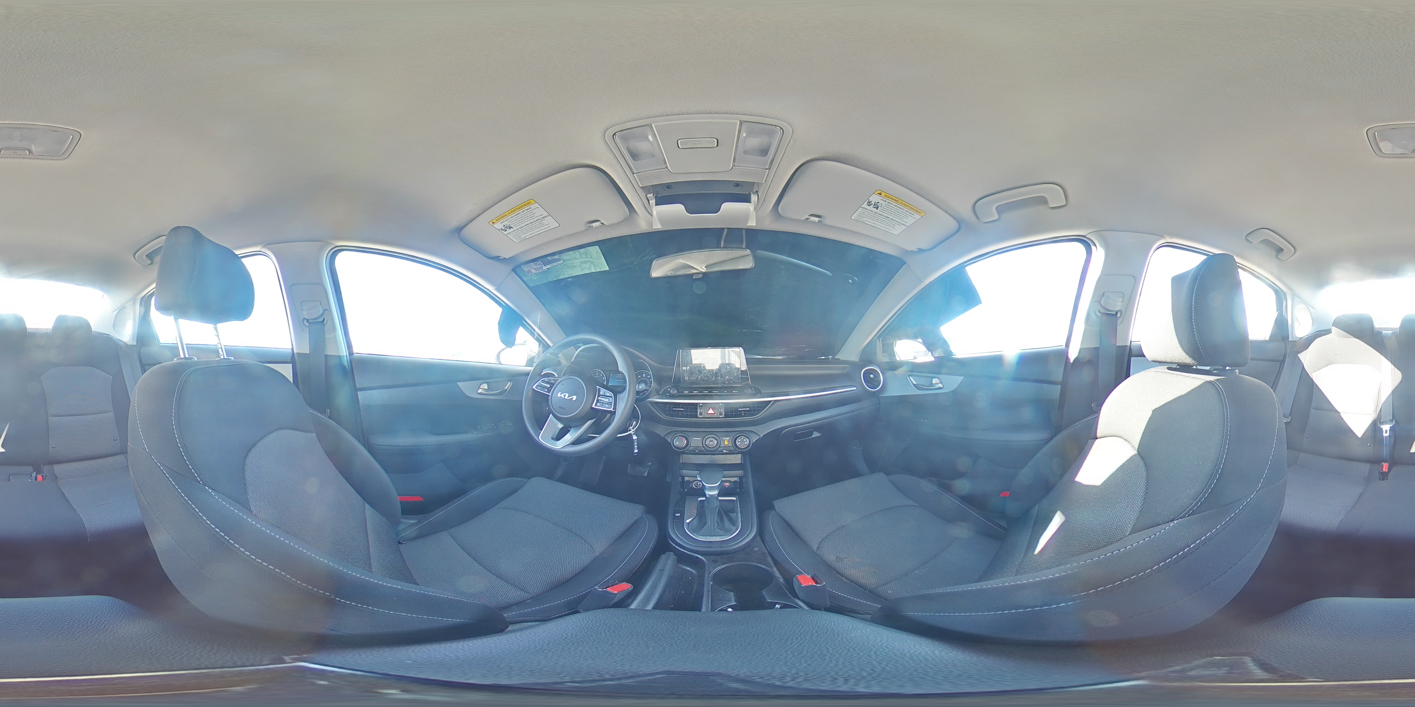 2024 Kia Forte - Image 14