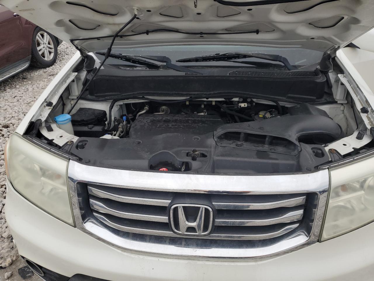 2014 Honda Pilot - Image 12