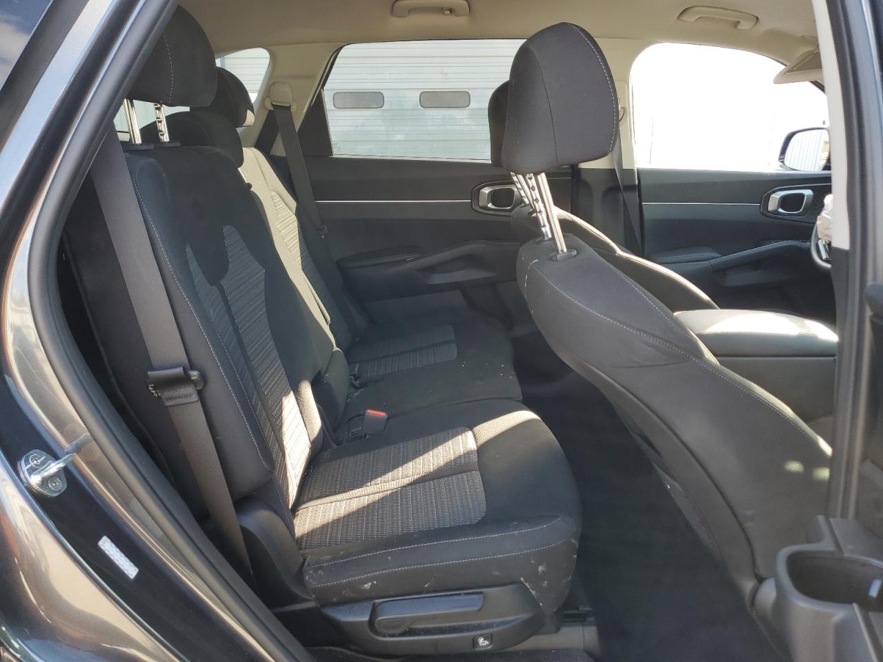 2021 Kia Sorento - Image 11