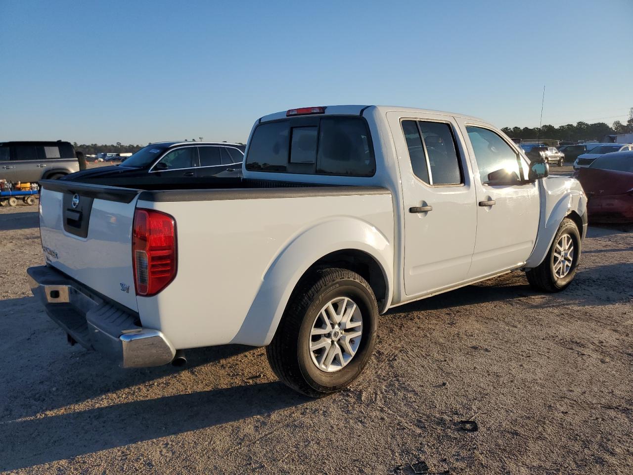 2019 Nissan Navara (Frontier) - Image 3