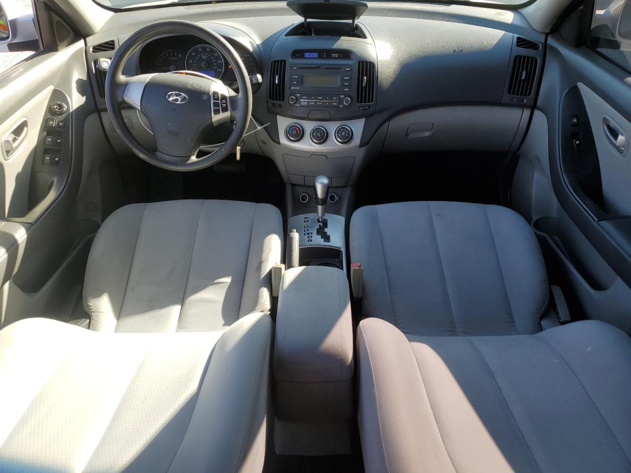 2009 Hyundai Elantra - Image 8