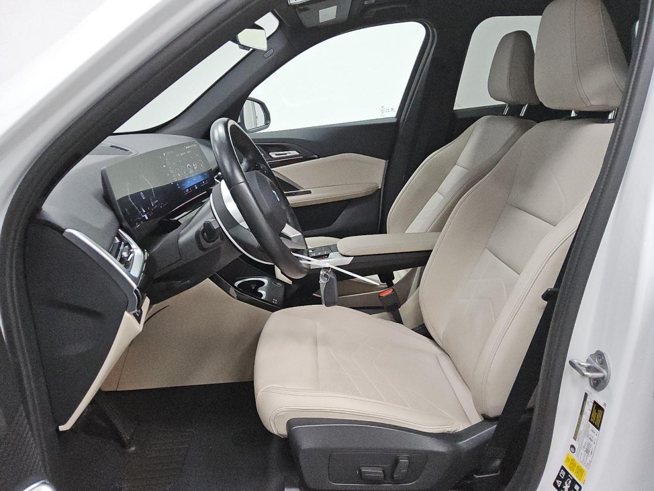 2023 BMW X1 - Image 7