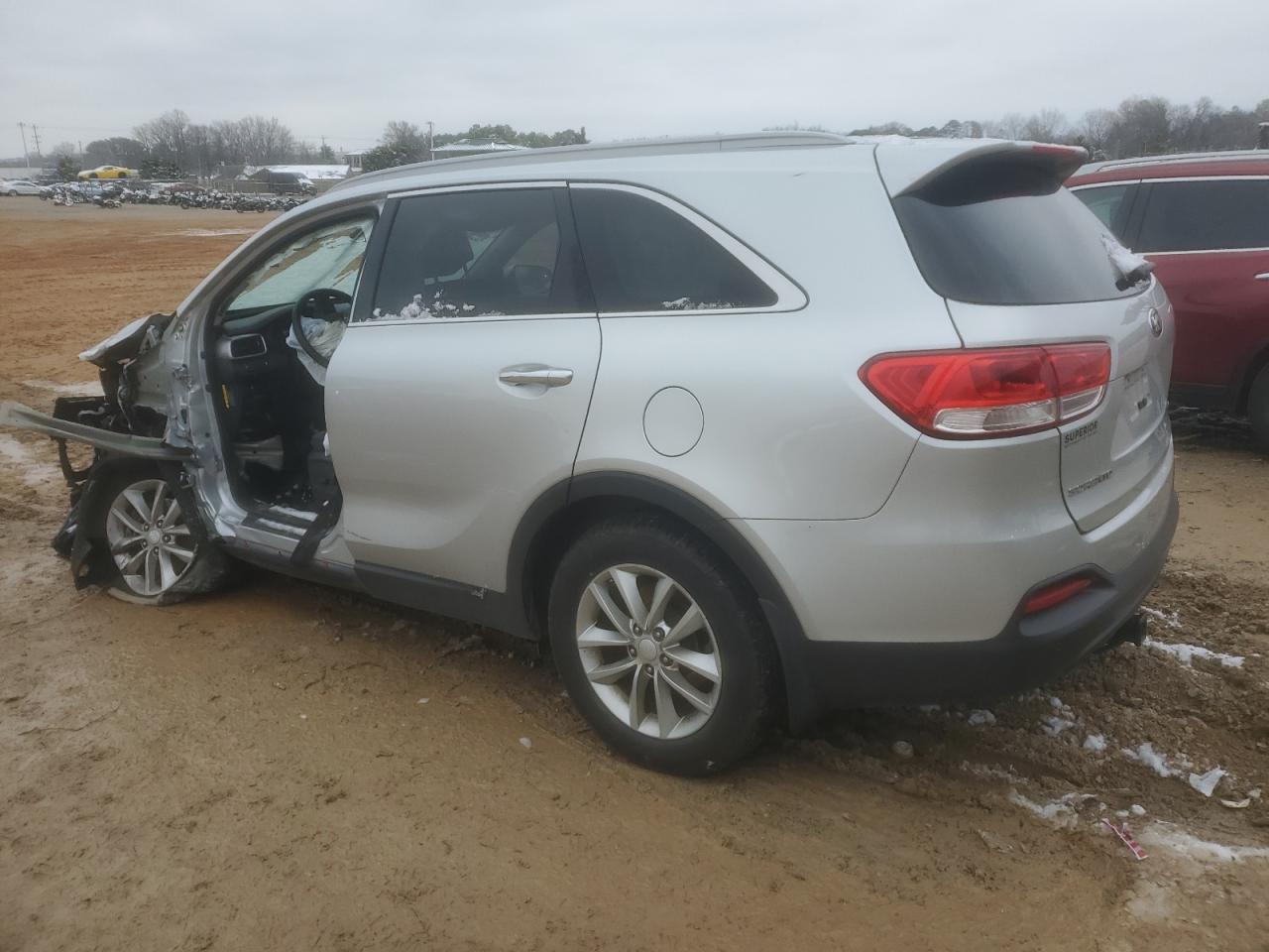 2017 Kia Sorento - Image 2
