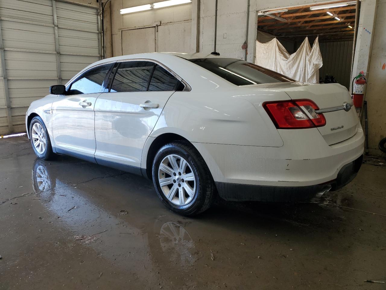 2012 Ford Taurus - Image 2