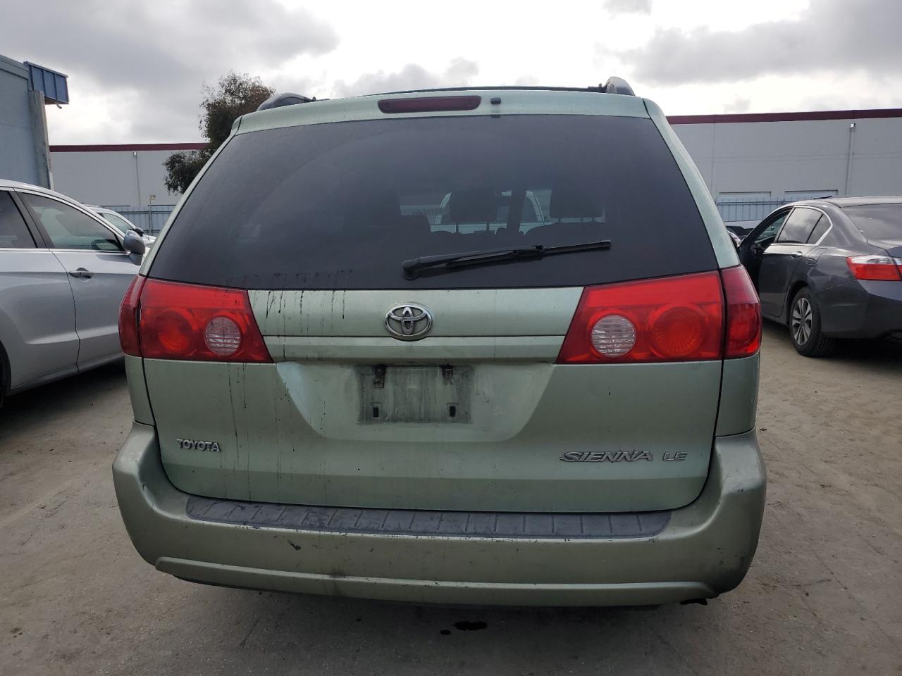 2008 Toyota Sienna - Image 6
