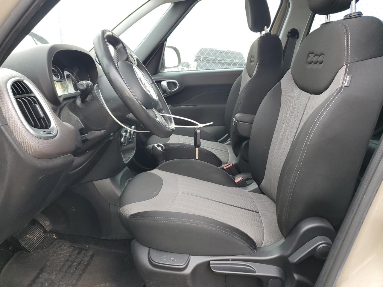 2017 Fiat 500 - Image 7