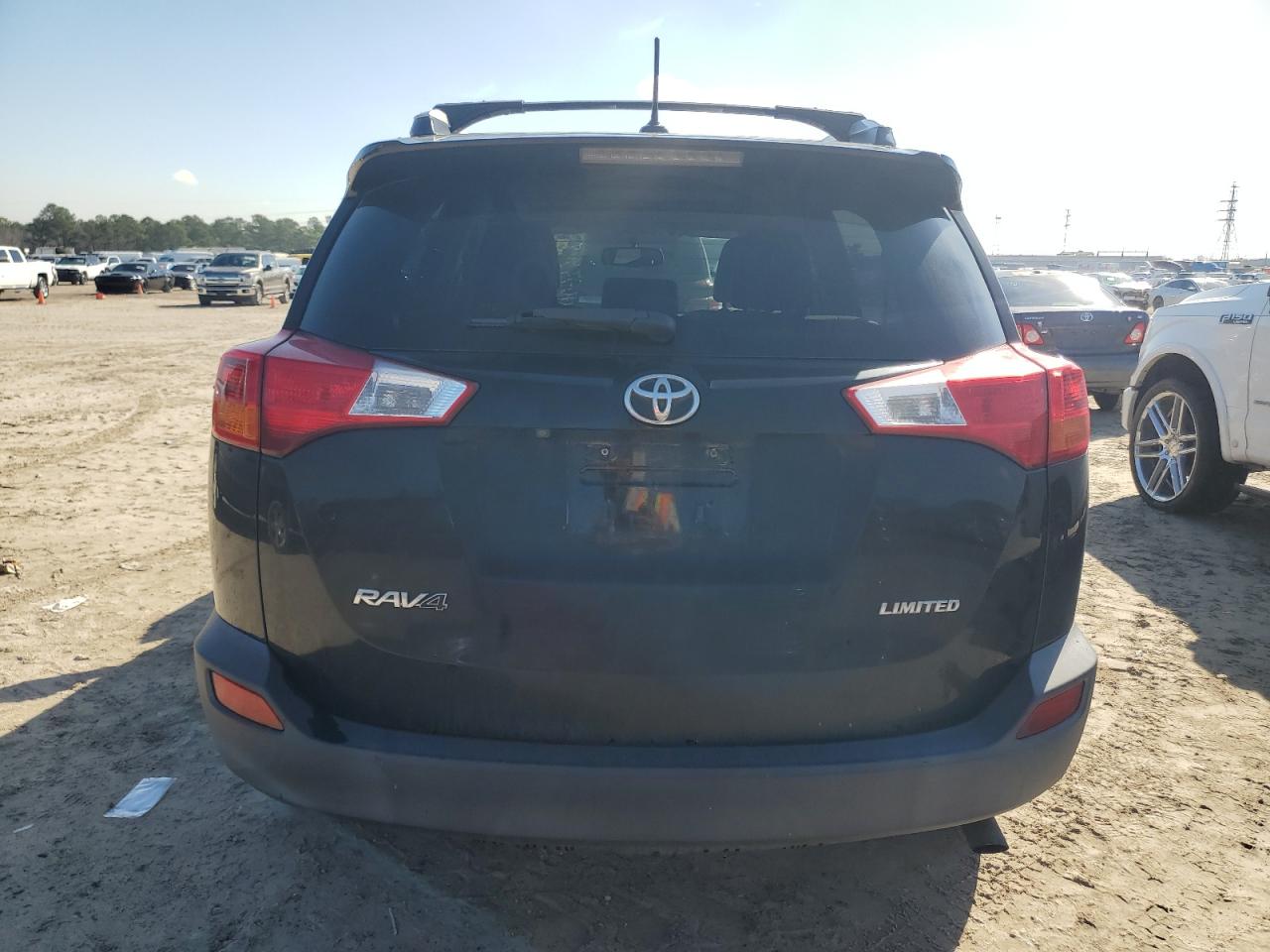 2013 Toyota RAV 4 - Image 6