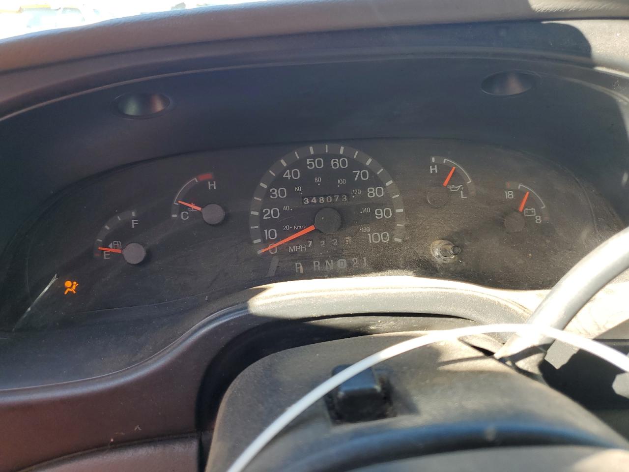 2000 Ford Econoline - Image 9