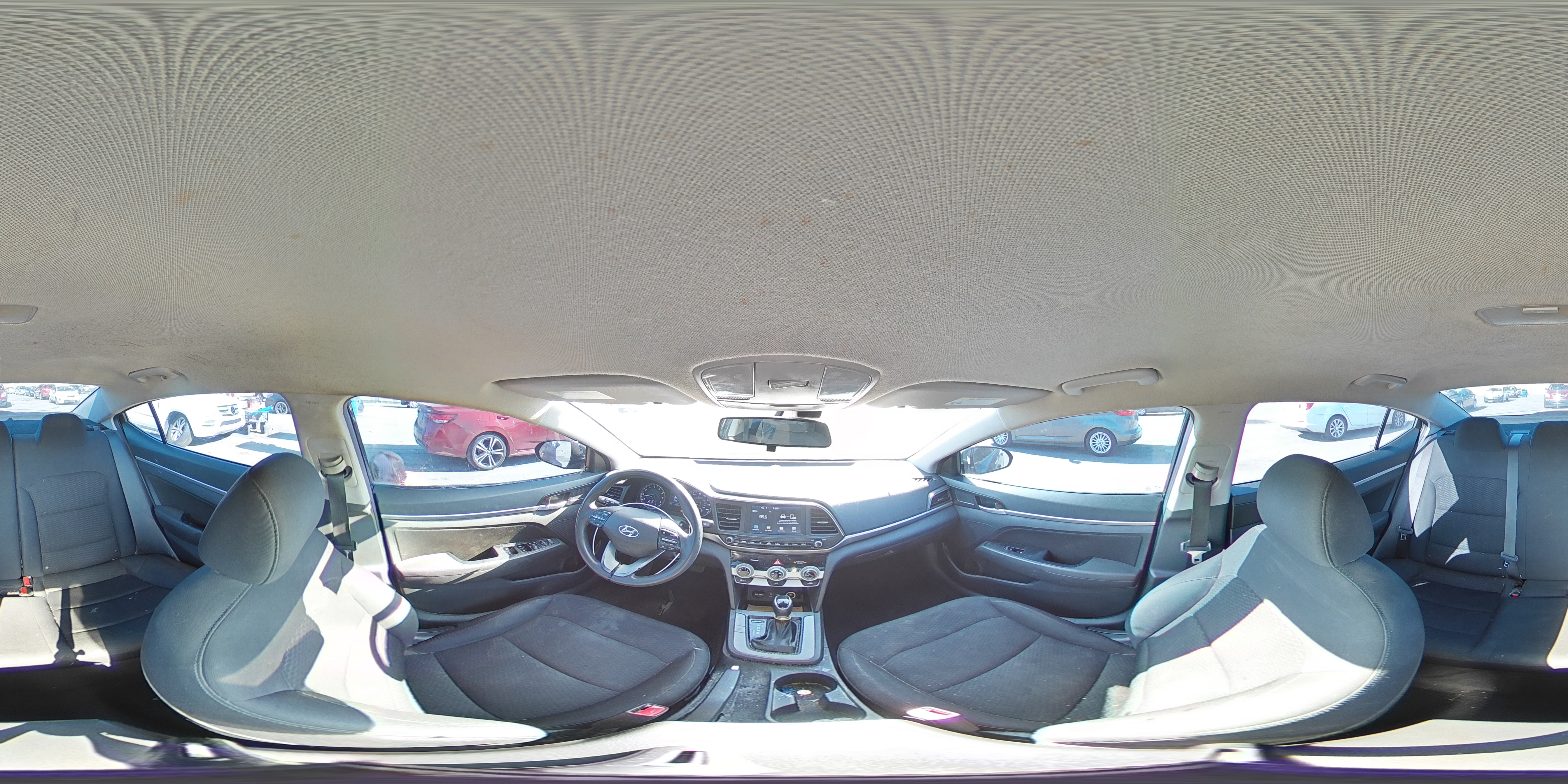 2019 Hyundai Elantra - Image 12