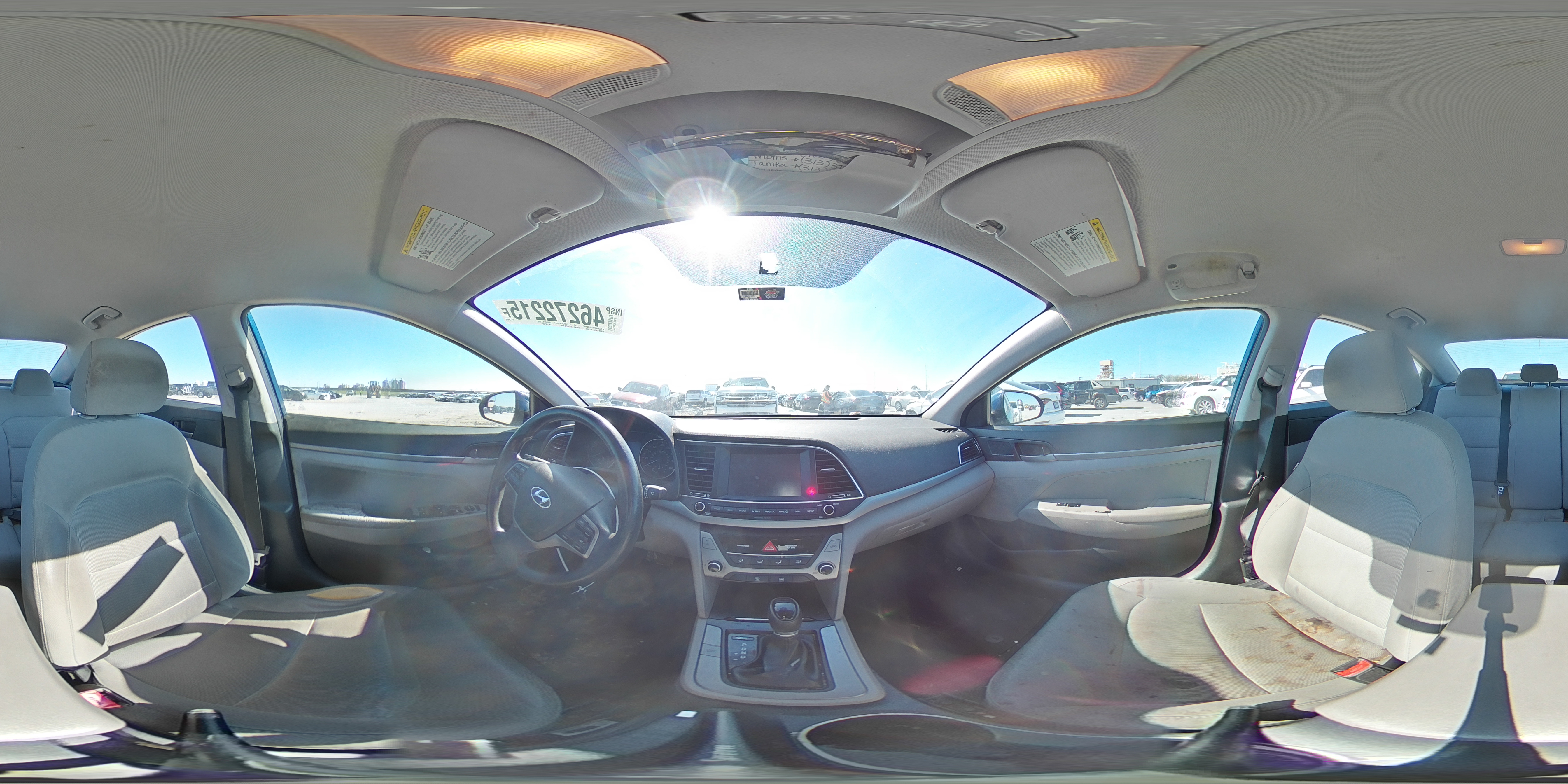 2017 Hyundai Elantra - Image 12