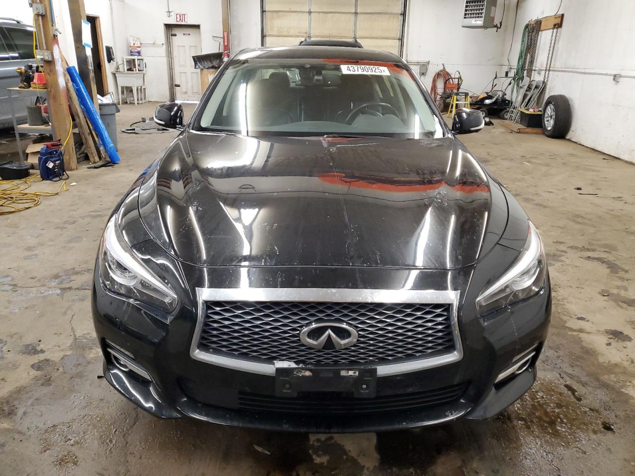 2014 Infiniti Q50 - Image 5