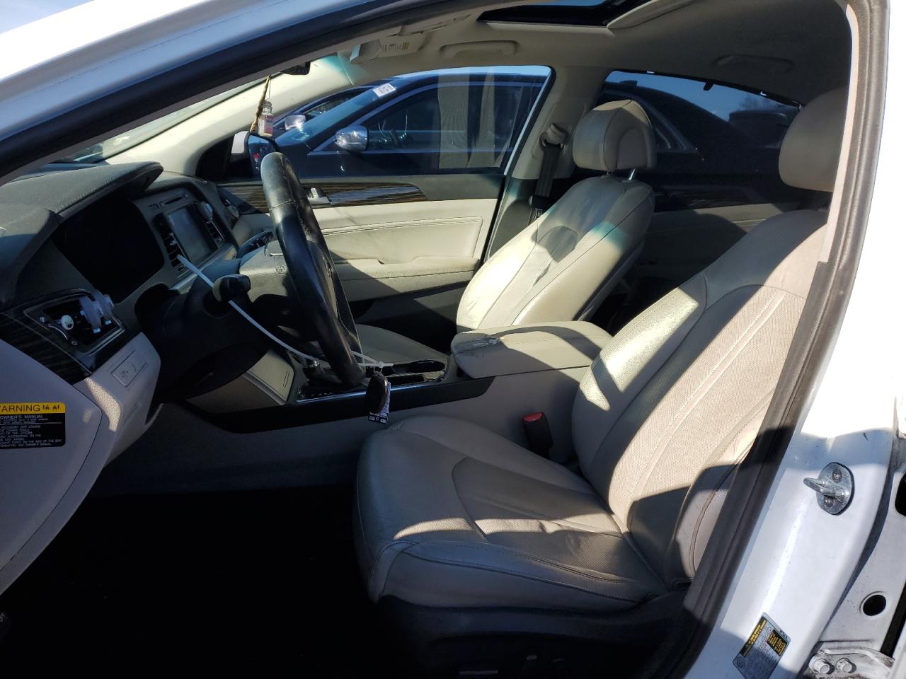 2017 Hyundai Sonata - Image 7