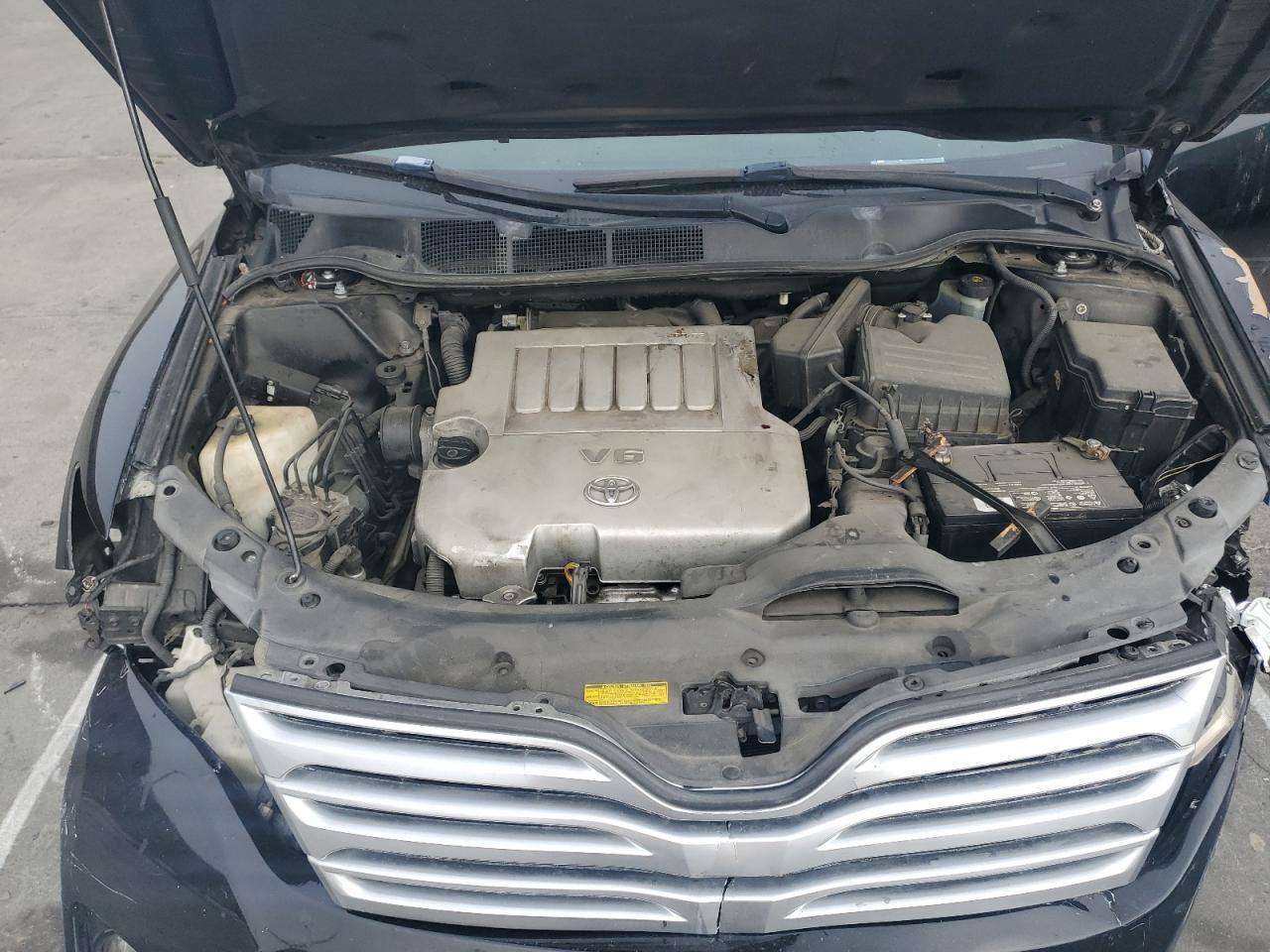 2010 Toyota Venza - Image 12