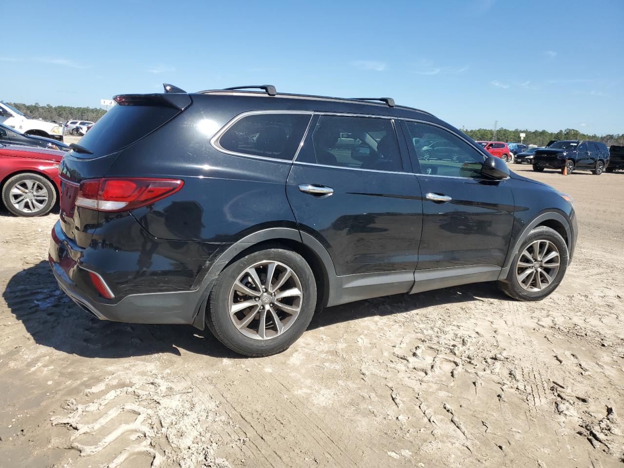2018 Hyundai Santa Fe - Image 3