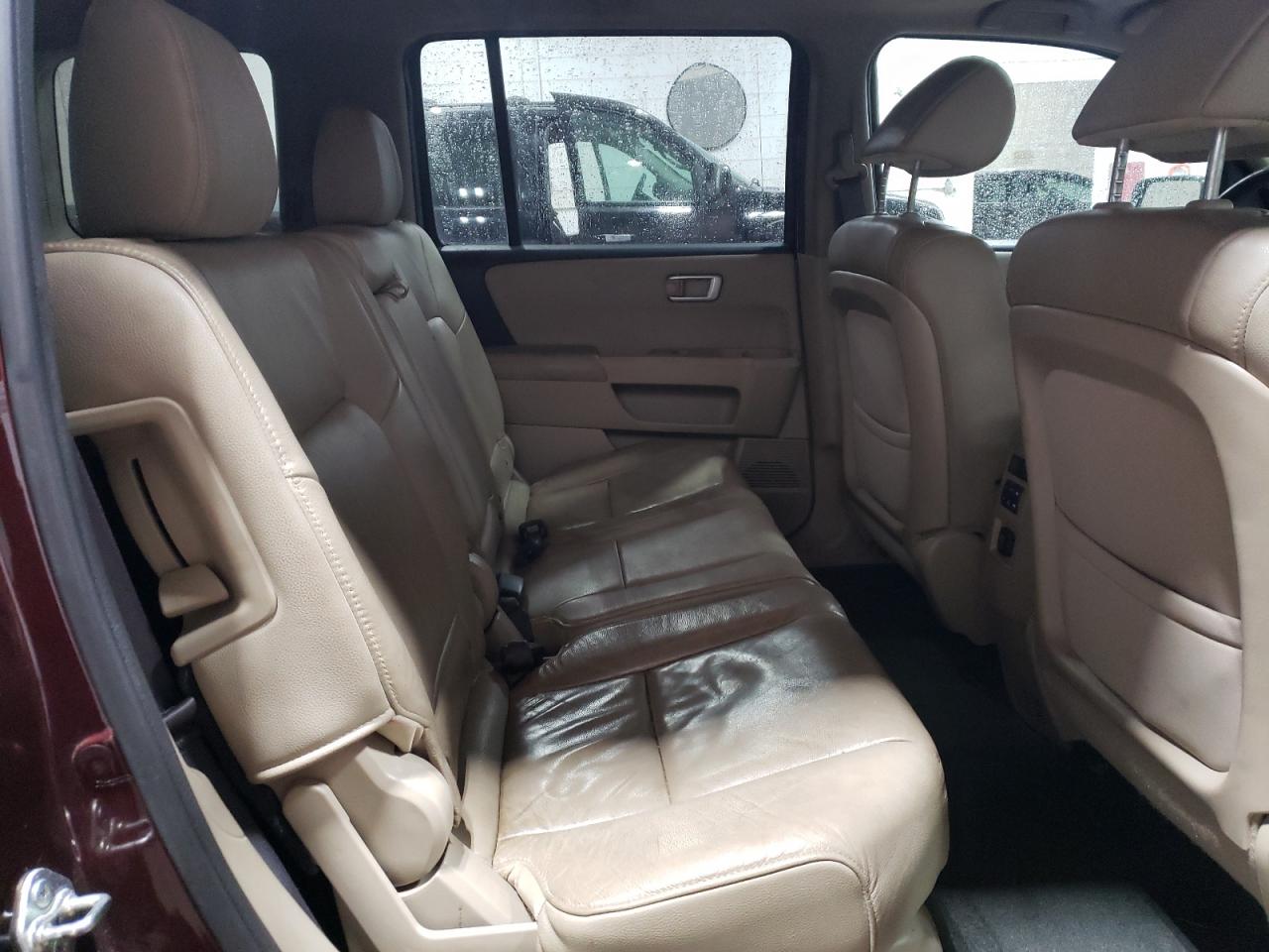 2015 Honda Pilot - Image 11