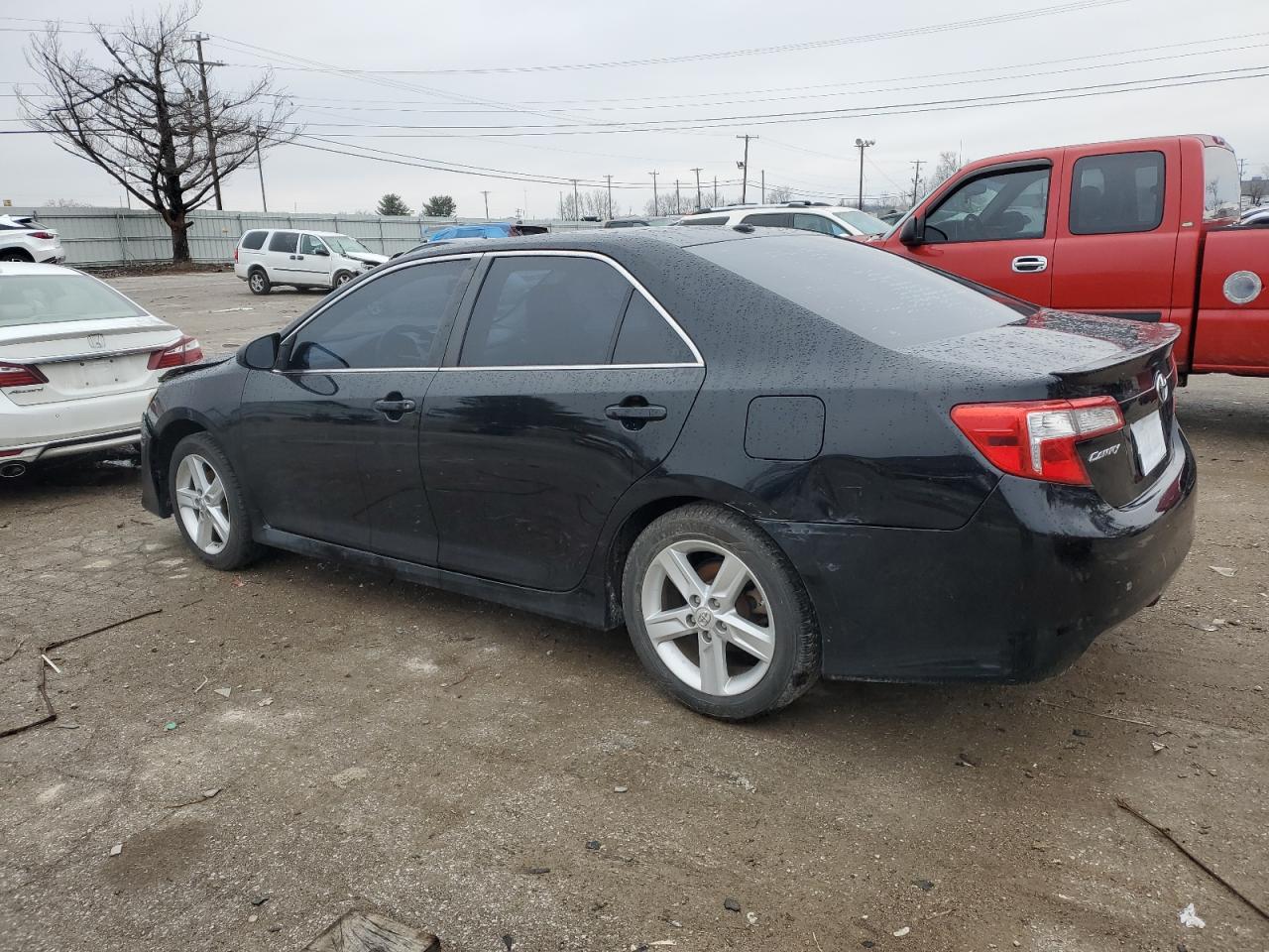 2013 Toyota Camry - Image 2