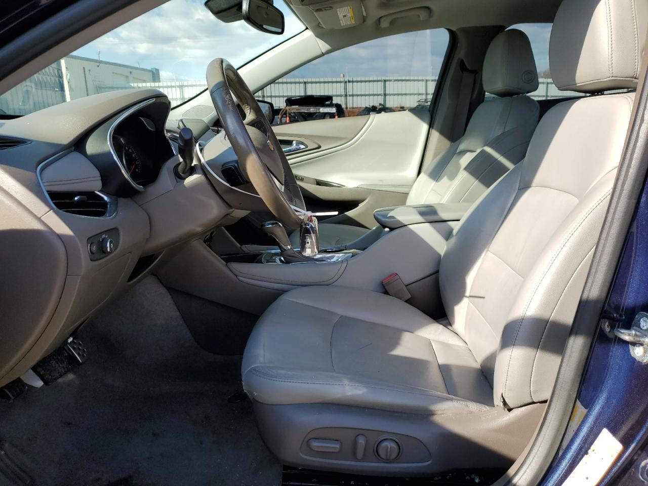 2017 Chevrolet Malibu - Image 7