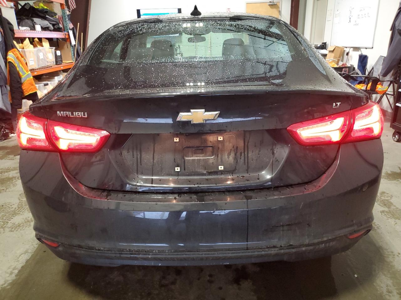 2022 Chevrolet Malibu - Image 6