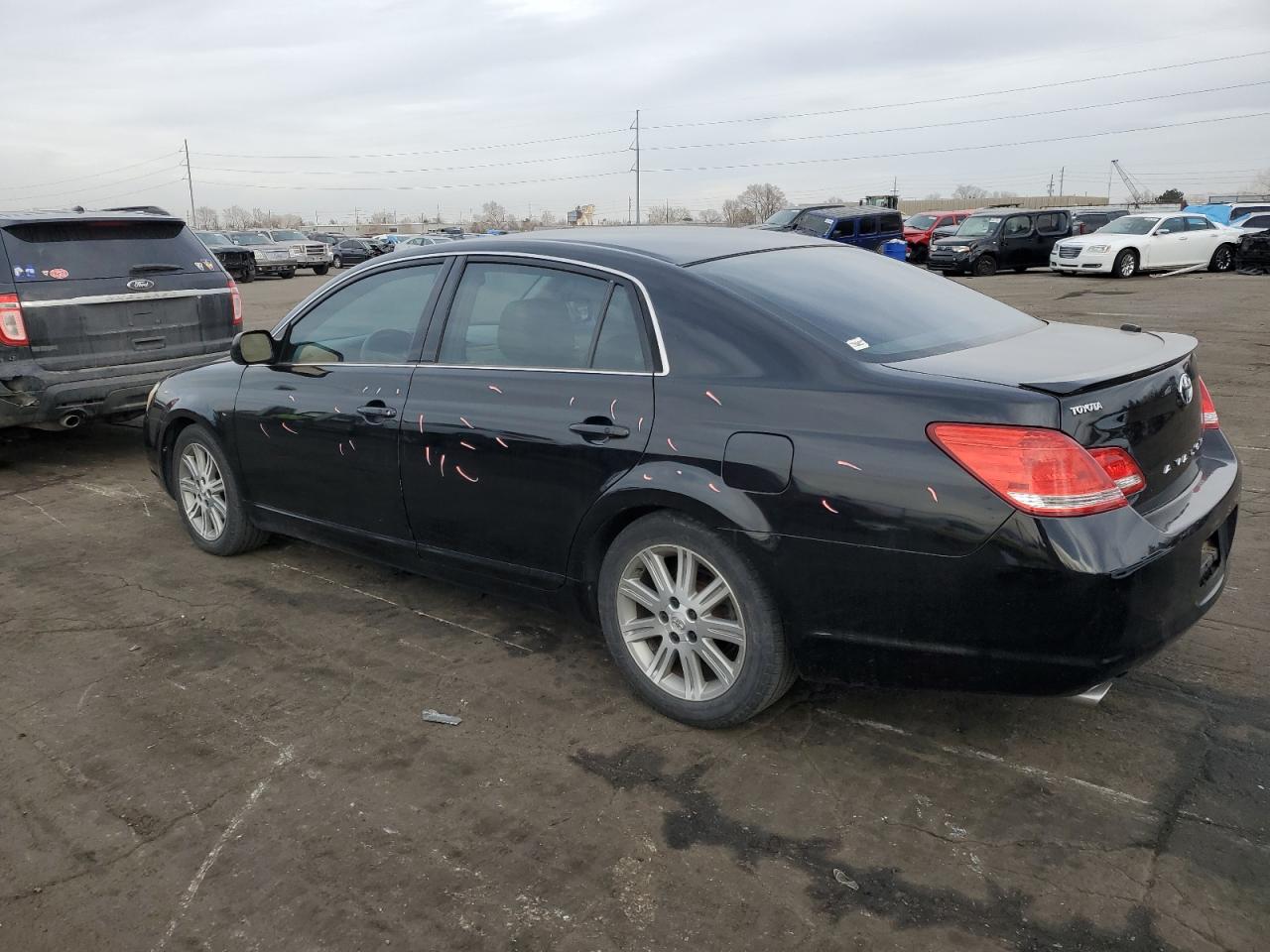 2006 Toyota Avalon - Image 2