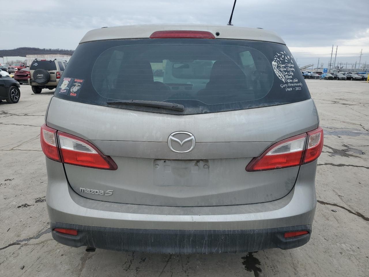 2012 Mazda 5 - Image 6