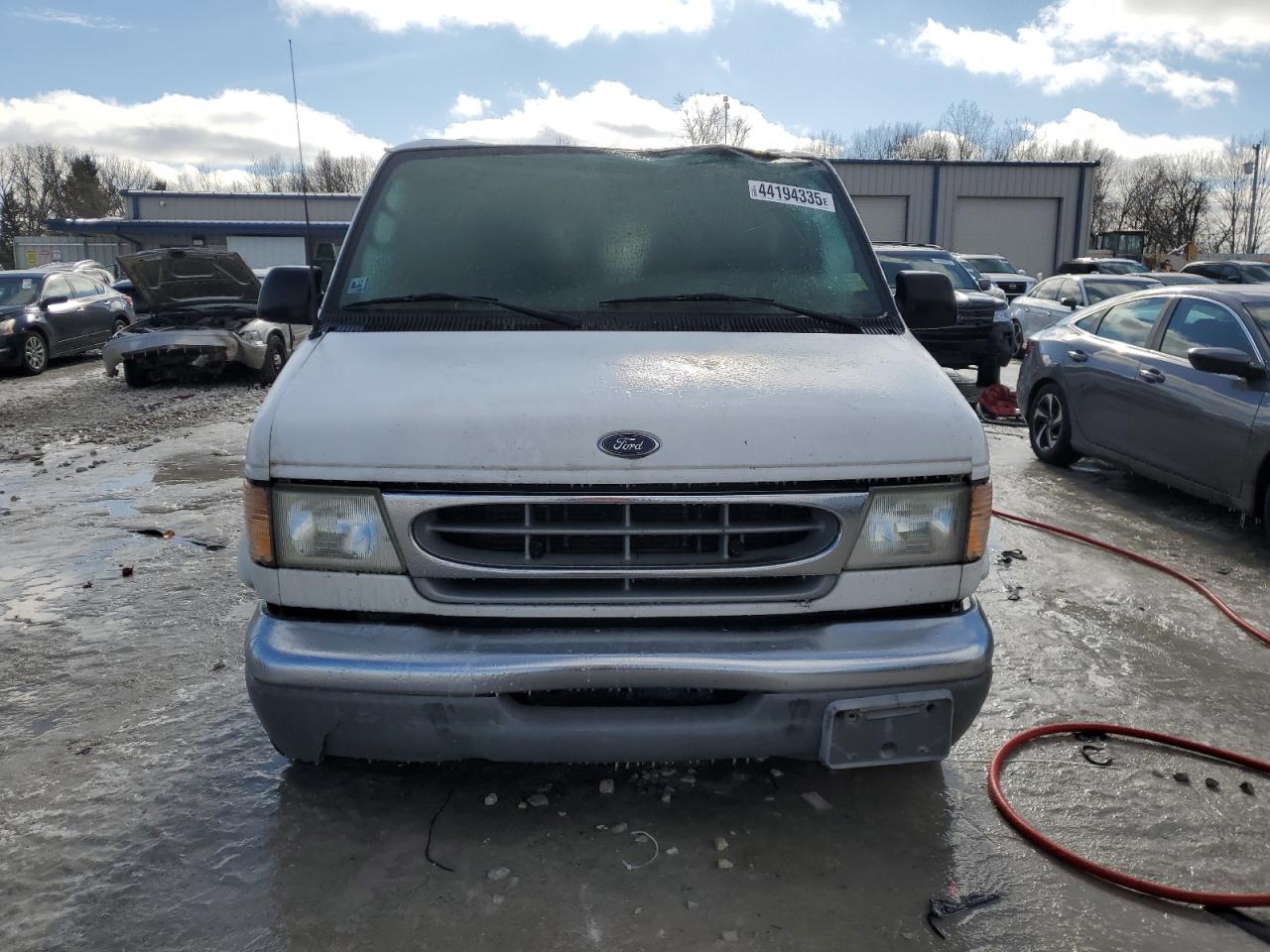 2002 Ford Econoline - Image 5