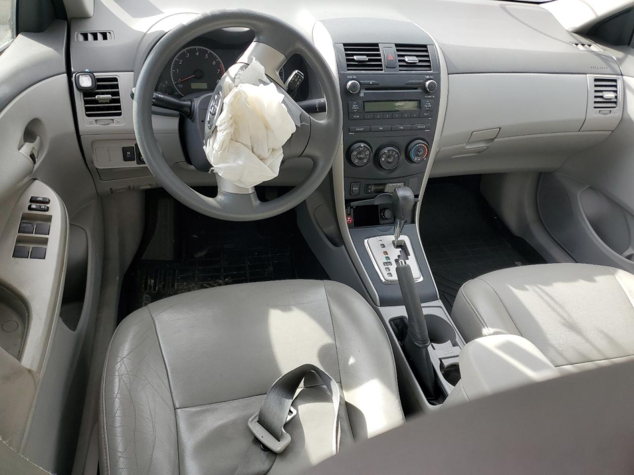 2010 Toyota Corolla - Image 8