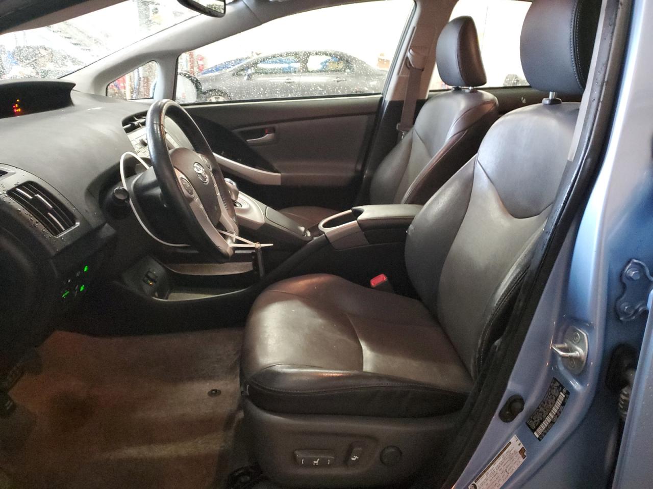 2012 Toyota Prius - Image 7