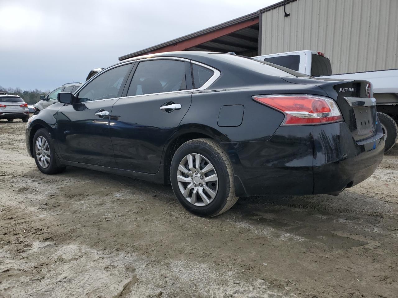 2014 Nissan Altima - Image 2