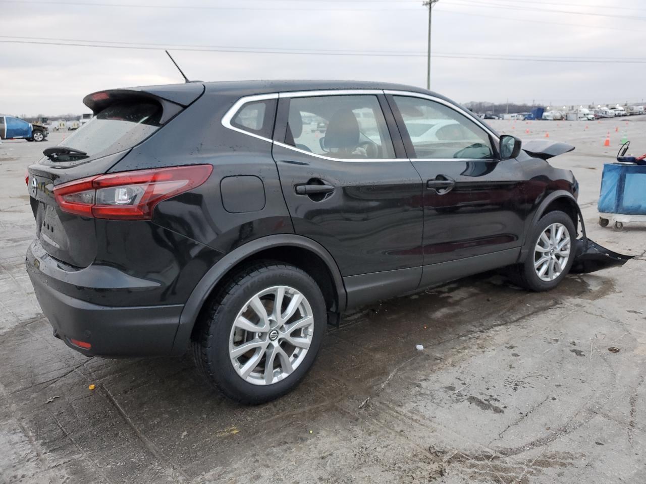 2021 Nissan Rogue - Image 3