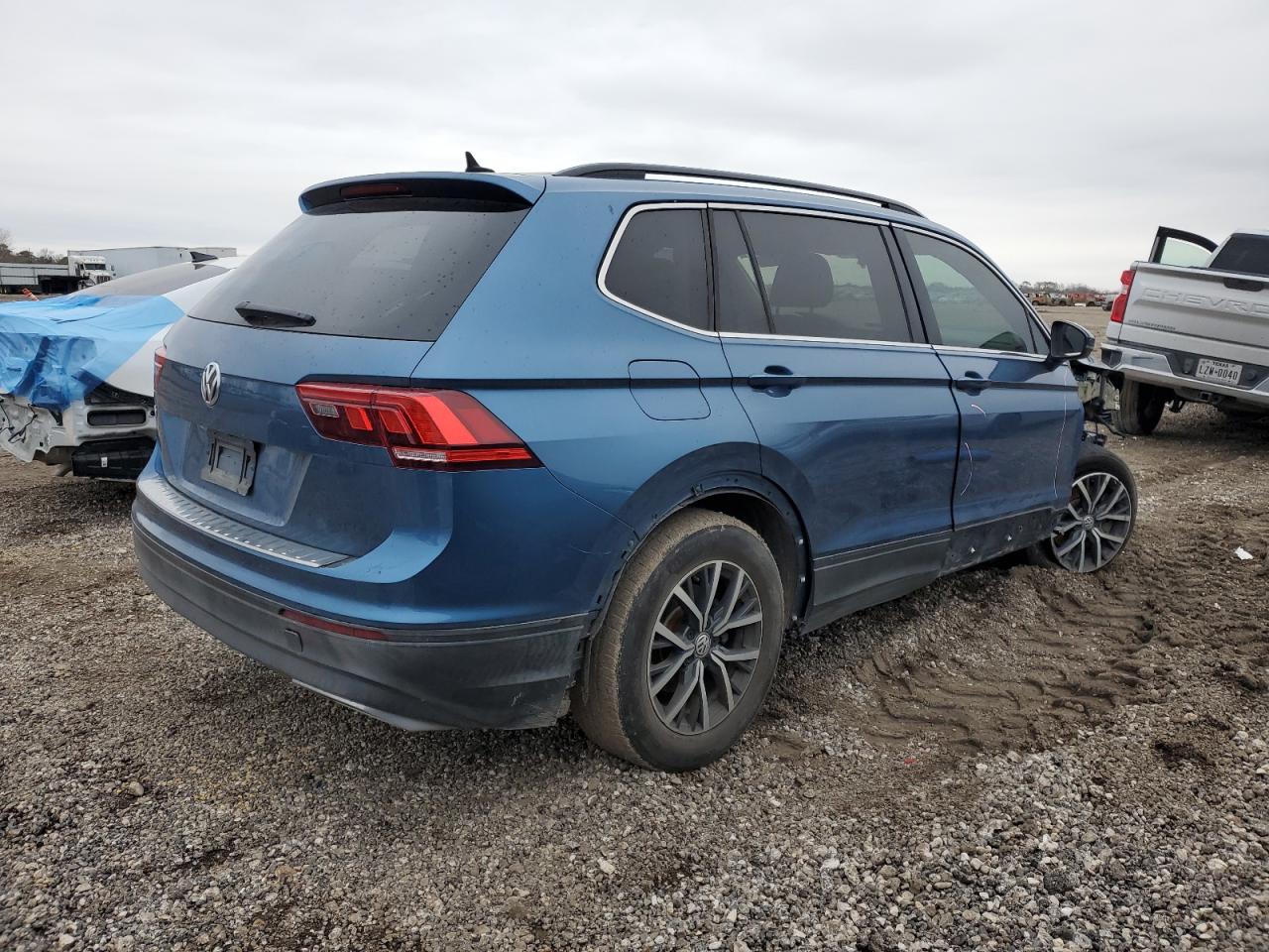 2019 Volkswagen Tiguan - Image 3