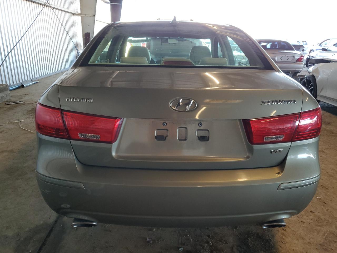 2009 Hyundai Sonata - Image 6