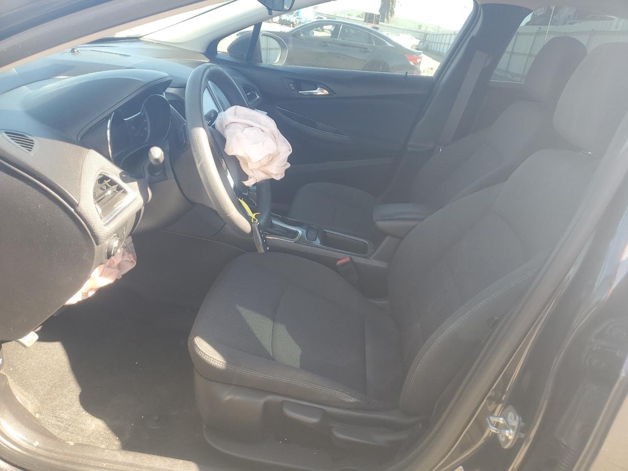 2017 Chevrolet Cruze - Image 7