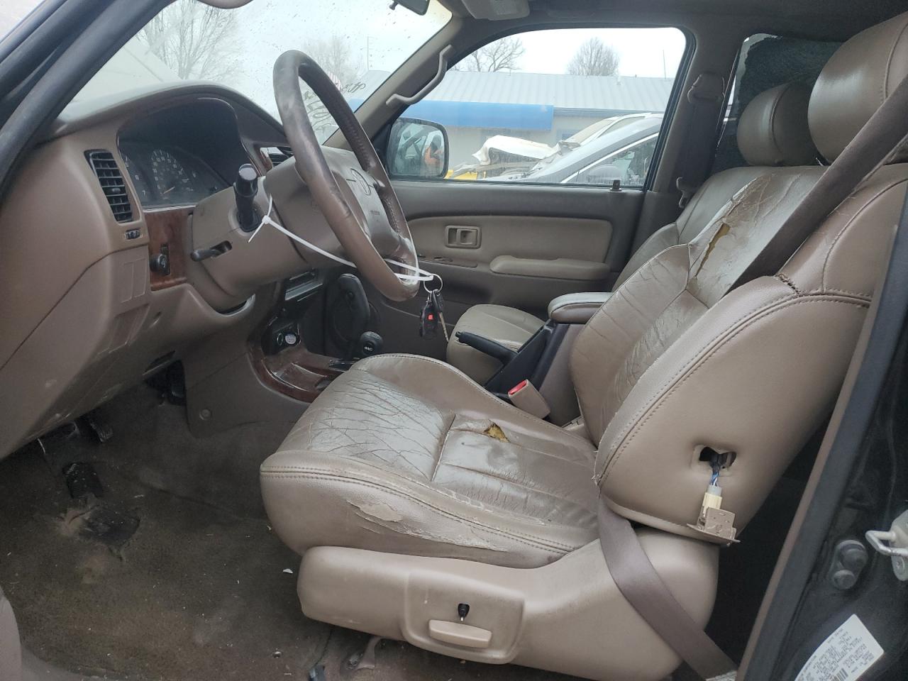 2000 Toyota 4Runner - Image 7