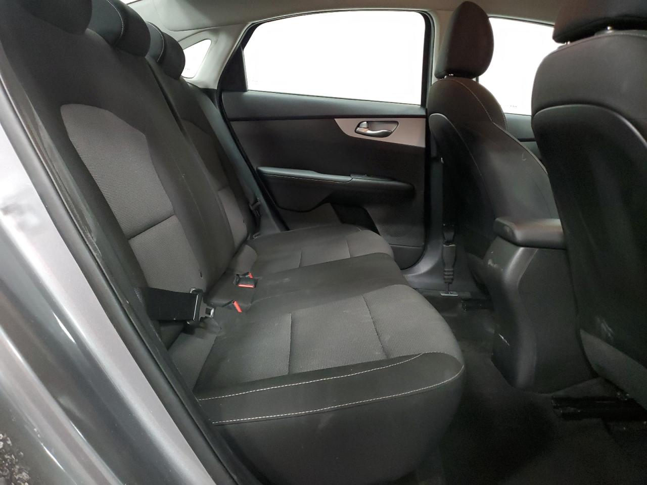 2023 Kia Forte - Image 10