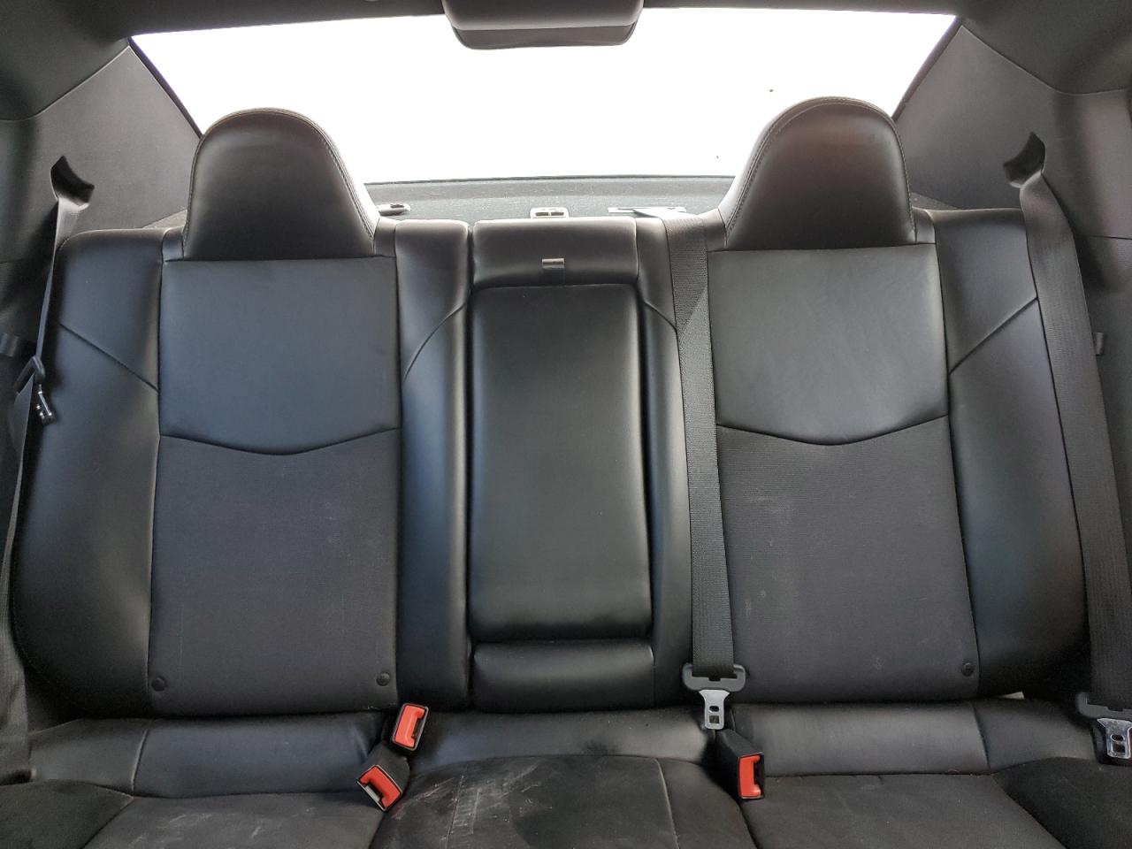 2013 Chrysler 200 - Image 10