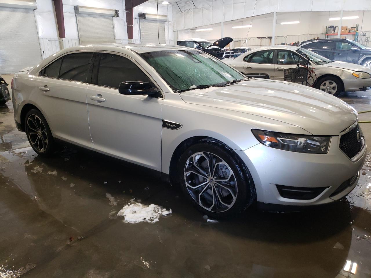 2015 Ford Taurus - Image 4