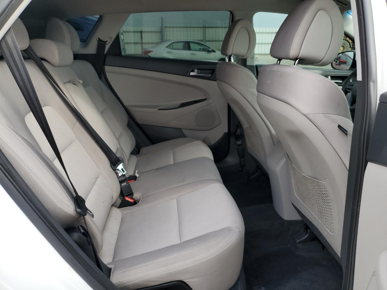 2016 Hyundai Tucson - Image 11