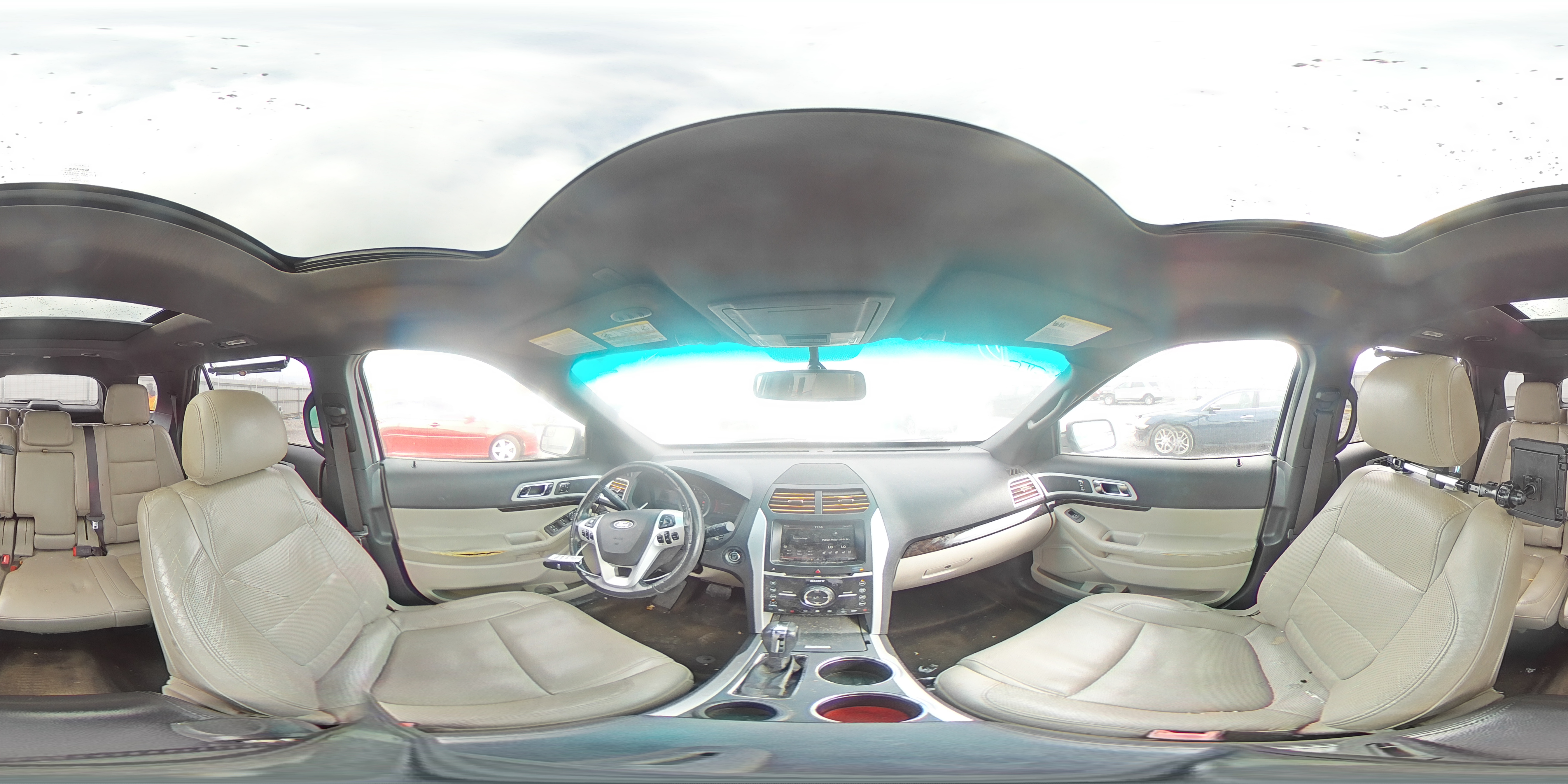 2014 Ford Explorer - Image 14