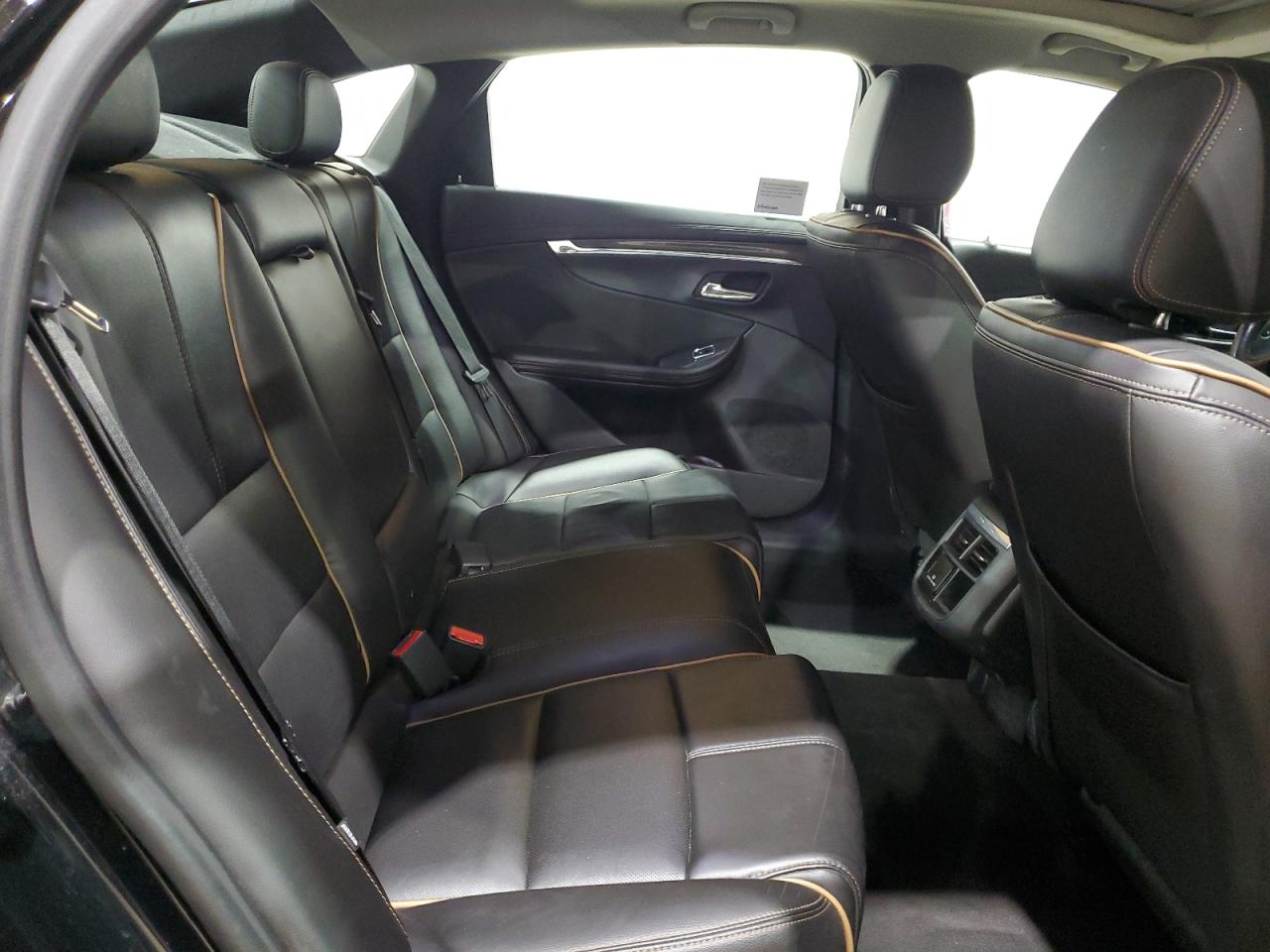 2016 Chevrolet Impala - Image 10