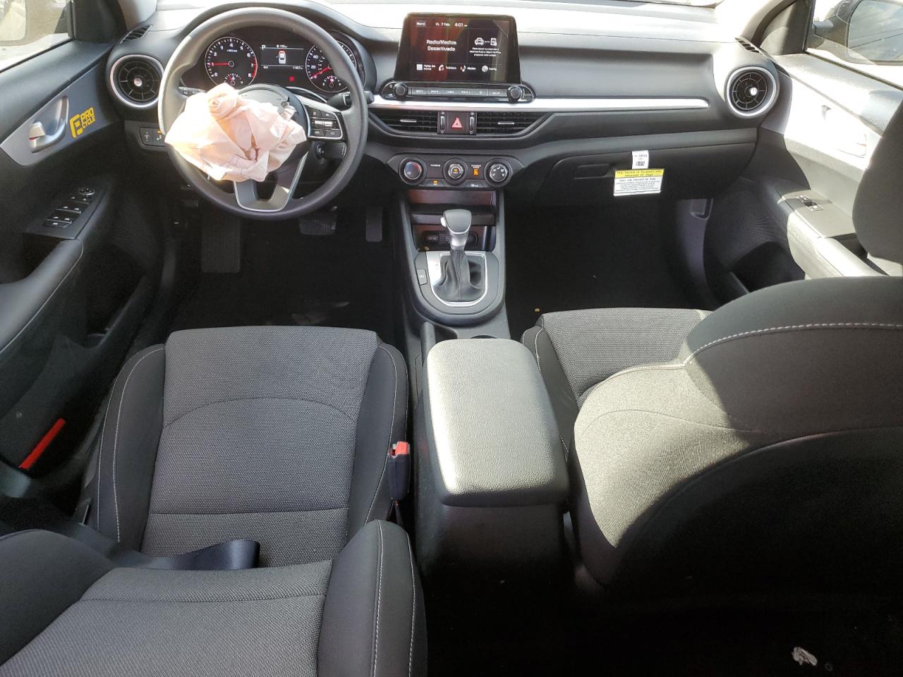 2024 Kia Forte - Image 8