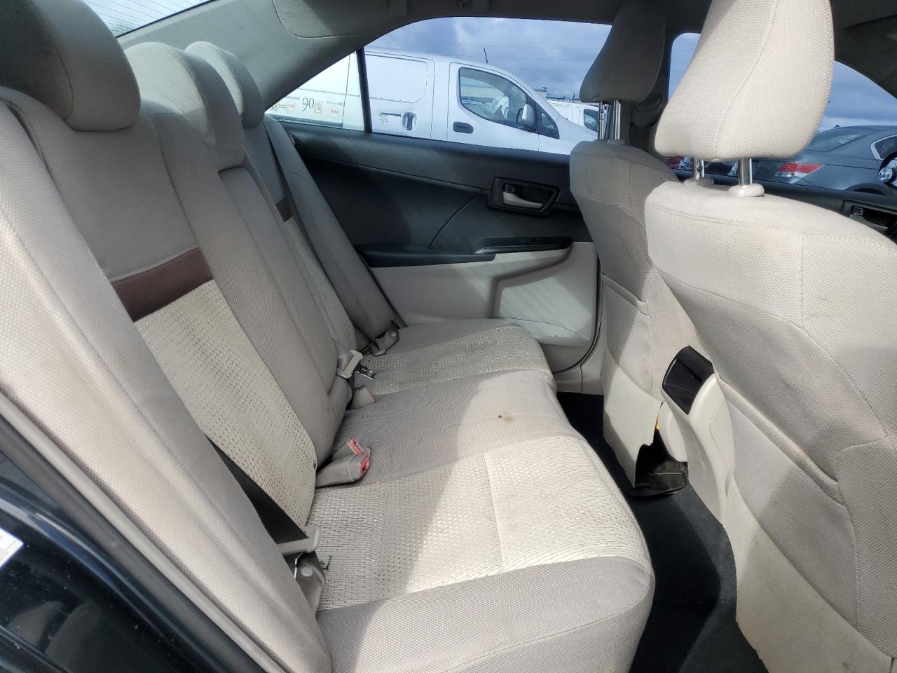 2012 Toyota Camry - Image 11