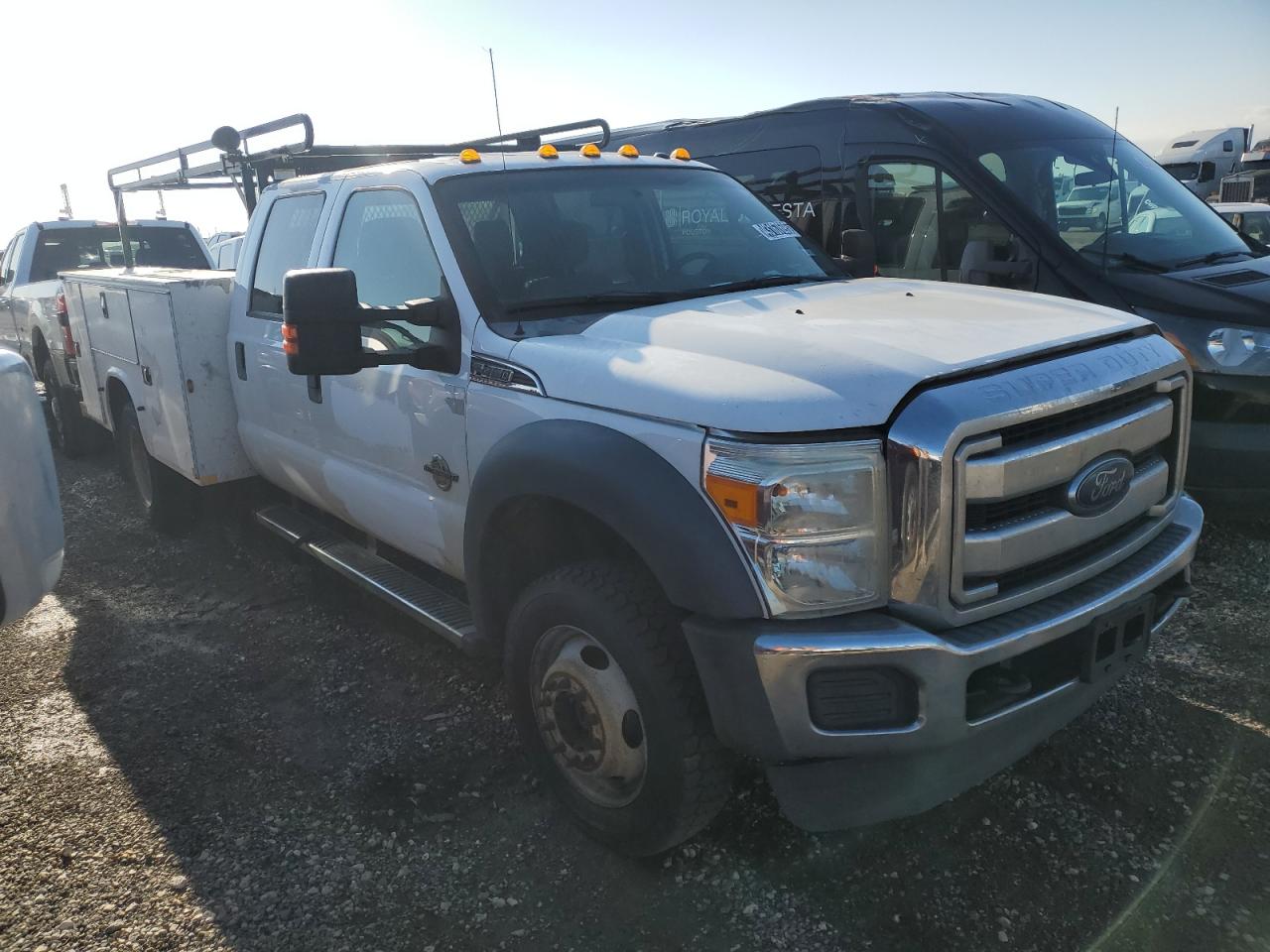 2016 Ford F450 - Image 4