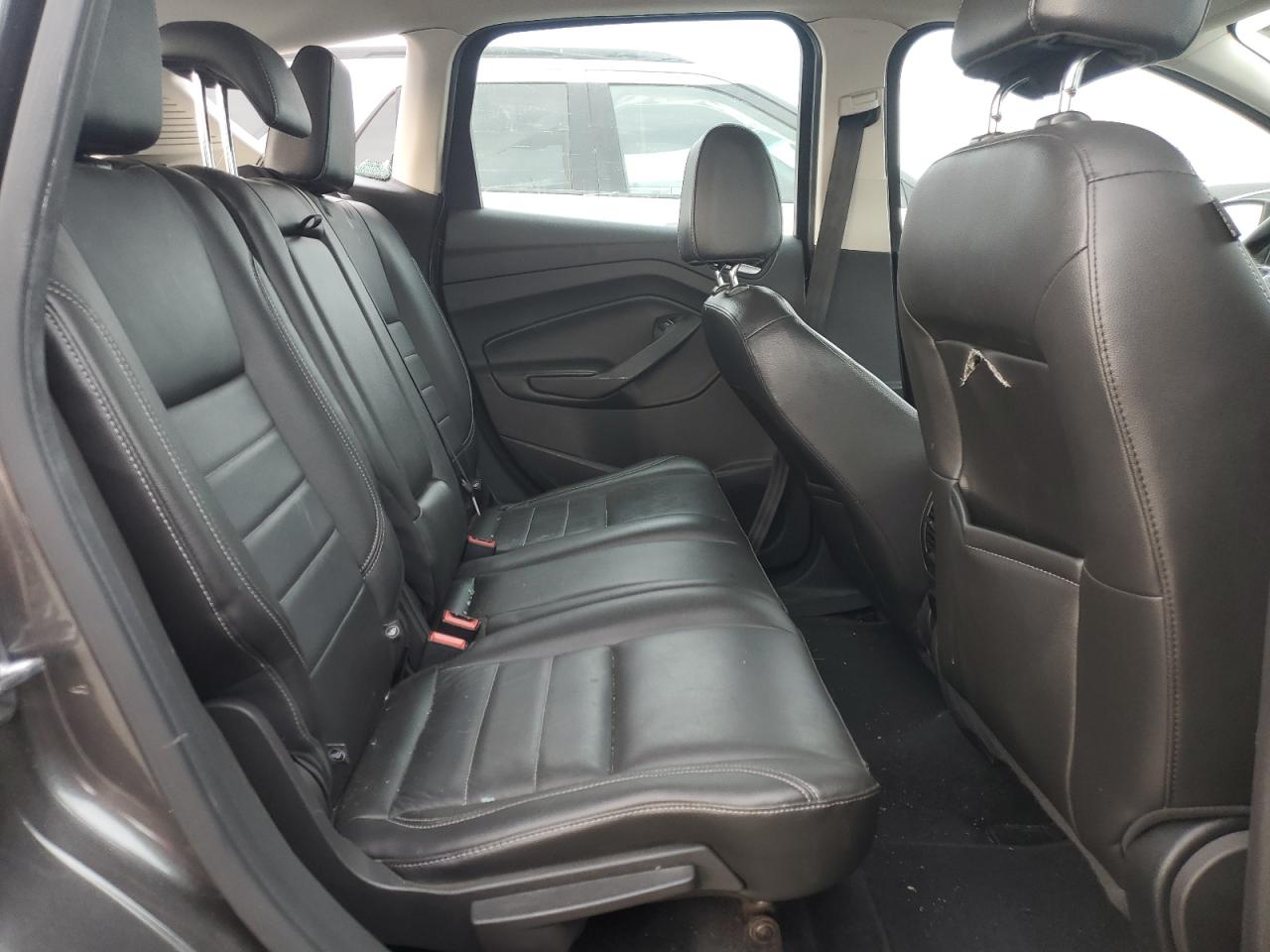2015 Ford C-MAX - Image 10