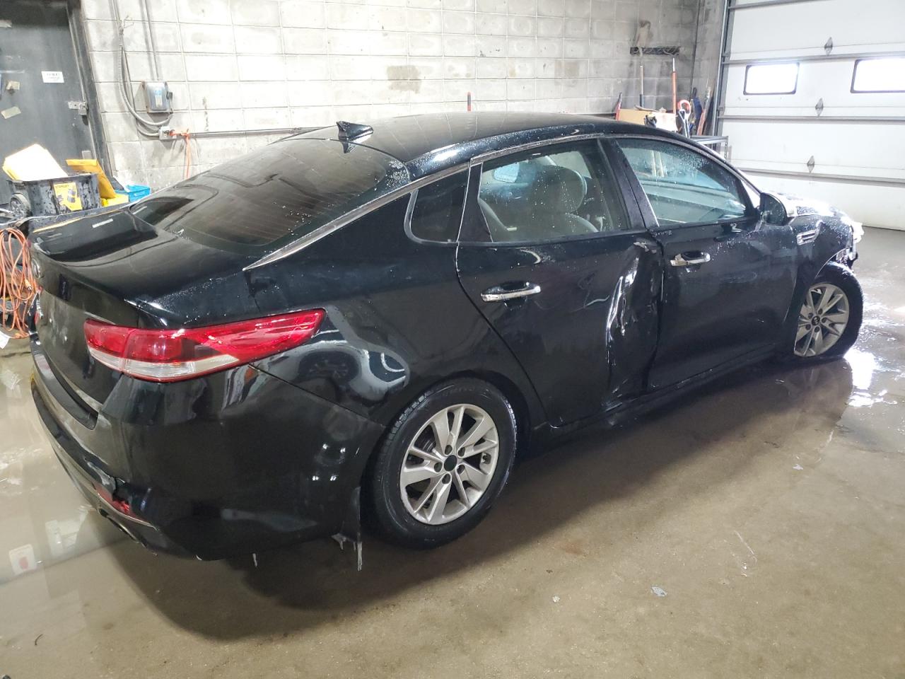 2016 Kia Optima - Image 3