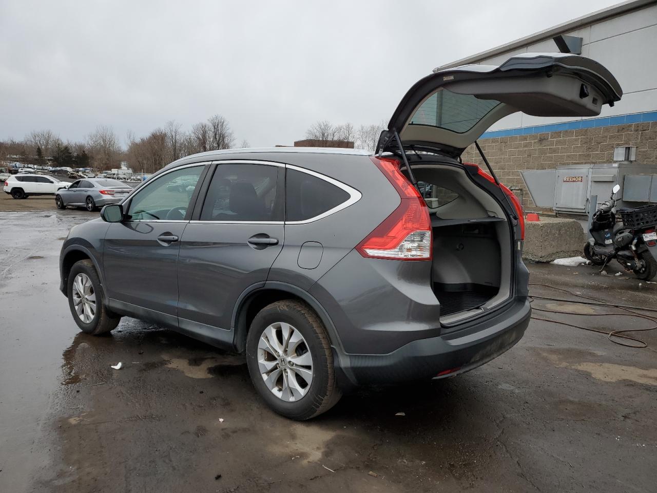 2014 Honda CR-V - Image 2