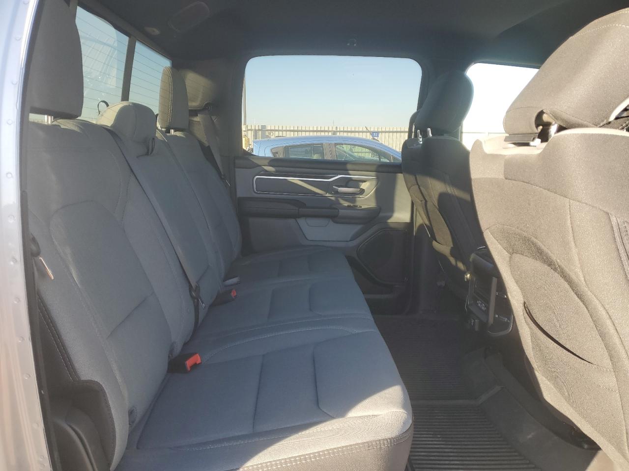 2022 RAM 1500 - Image 11