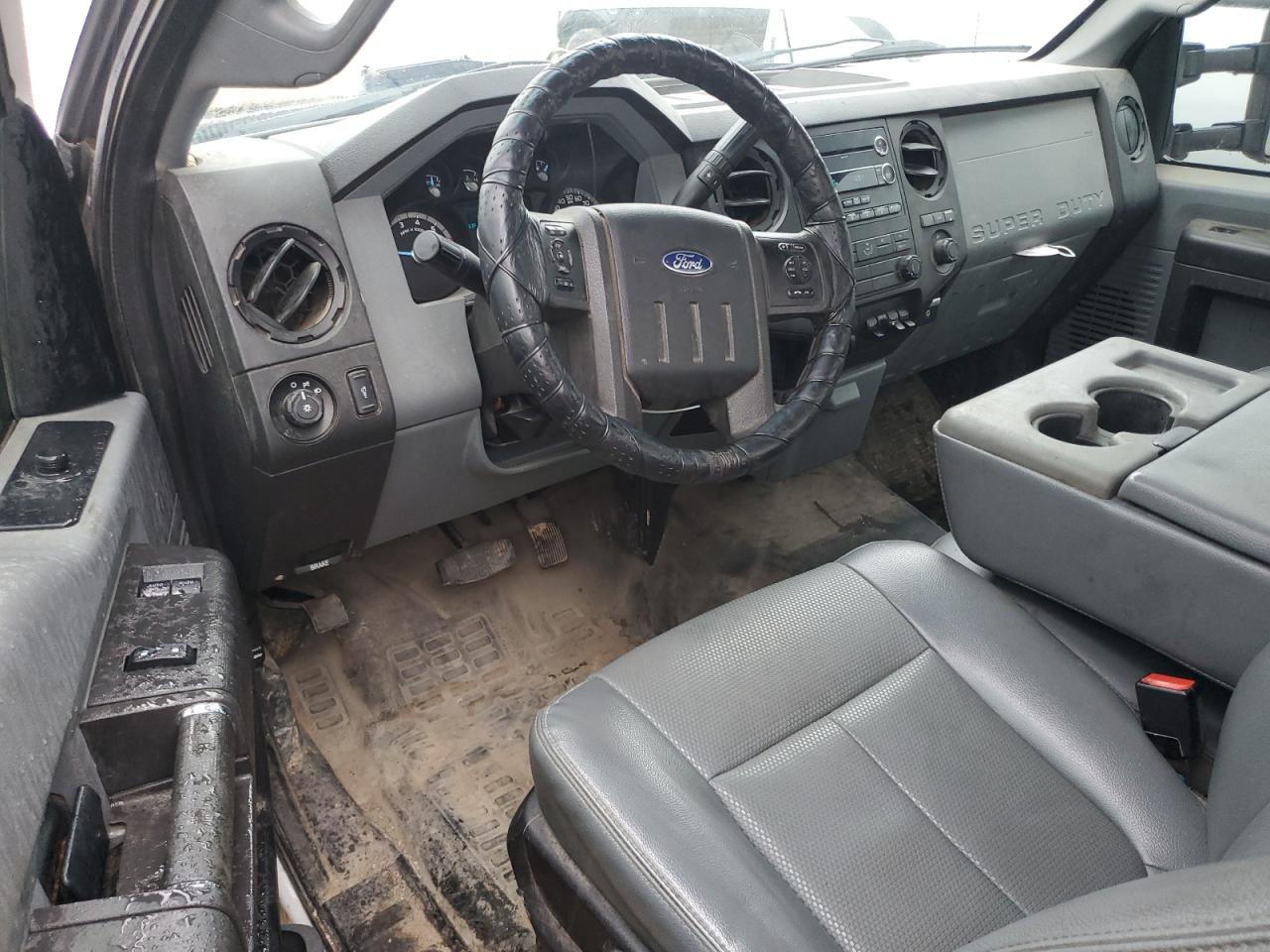 2016 Ford F350 - Image 8
