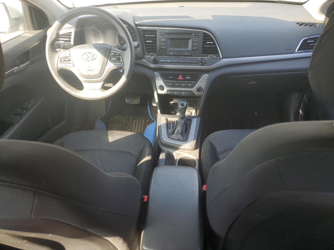 2018 Hyundai Elantra - Image 8