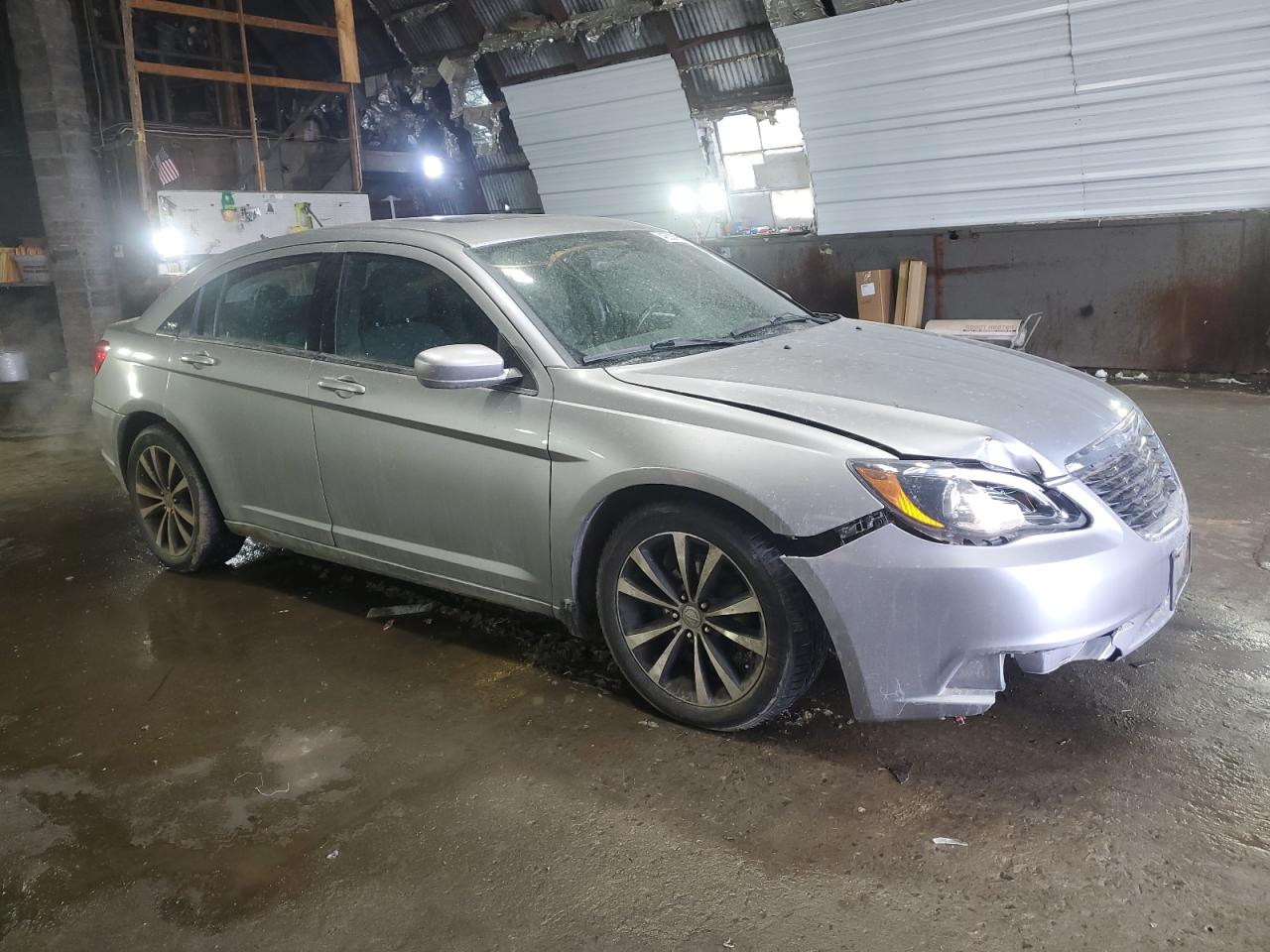 2014 Chrysler 200 - Image 4
