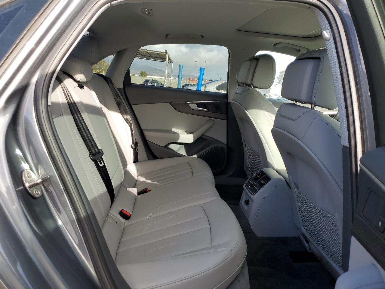 2018 Audi A4 - Image 10